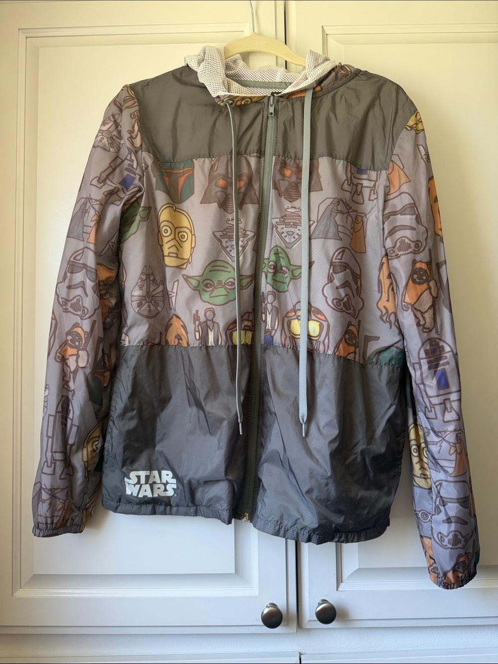 Star Wars Women’s Gray Character Print Hooded Jacket
